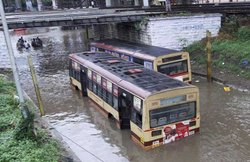 तमिलनाडु में भारी बारिश, मृतकों की संख्या हुई 71