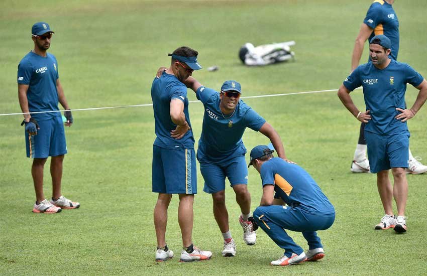दक्षिण अफ्रीका के तेज गेंदबाज वर्नोन फिलैंडर। (पीटीआई फोटो)