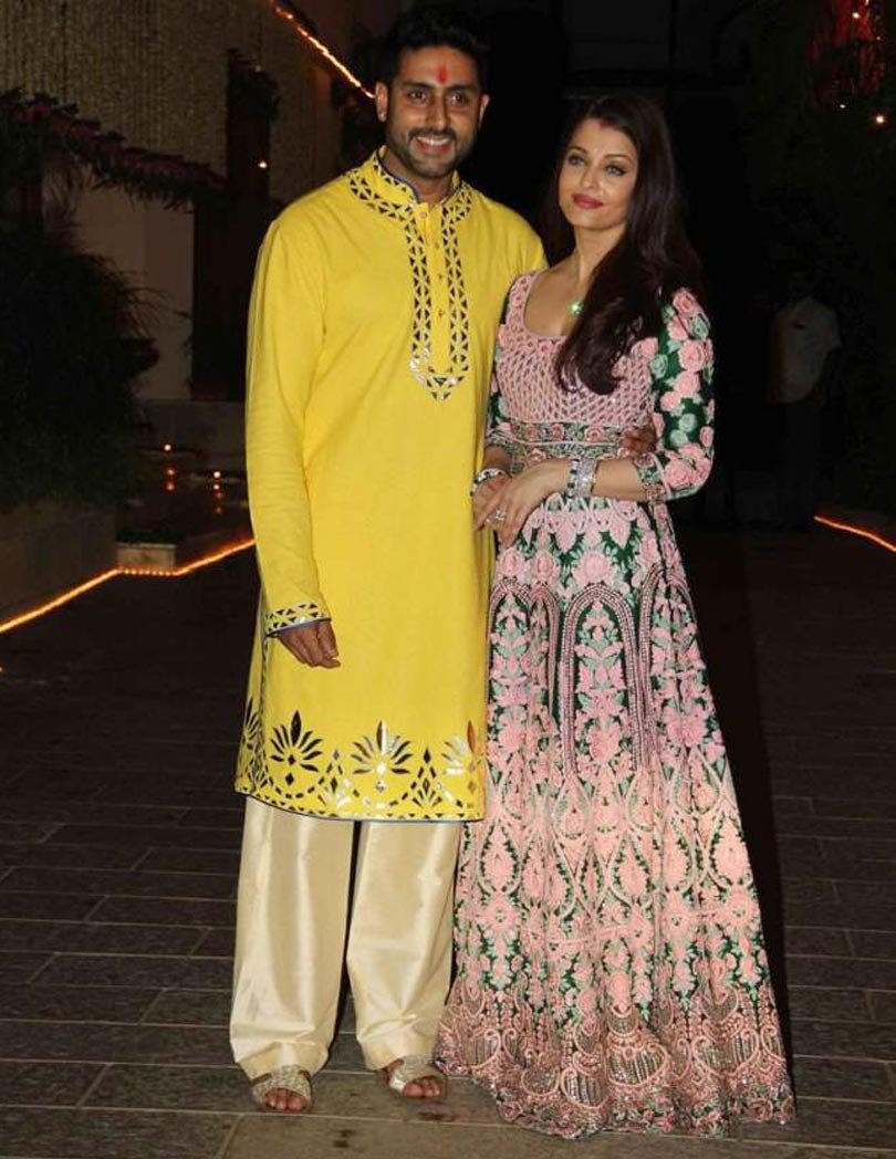 Amitabh Bachchan, Big B, Bachchan Diwali Party, Abhishek Bahchan, Aishwarya Rai Bachchan, Salman Khan, Deepika Padukone, Ranbir Kapoor, Katrina Kaif, Ranvir Singh, Akshay Kapoor, Shilpa Shetty, Raveena Tandon, Bollywood, Entertainment News