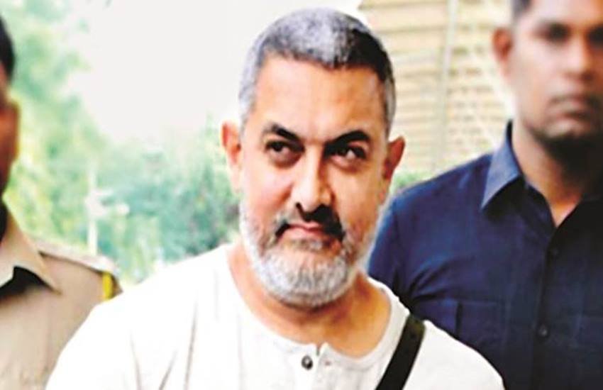 लुधियाना में फिल्‍म दंगल की शूटिंग के लिए पहुंचे आमिर खान (एक्‍सप्रेस फोटो) 
