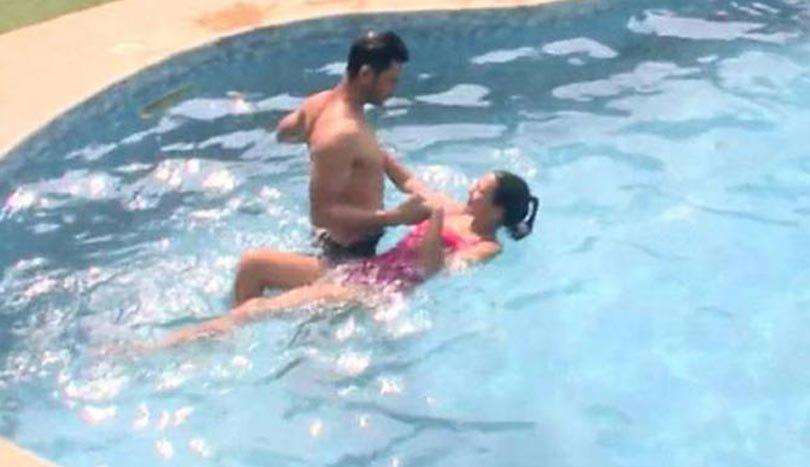 Bigg Boss 9, Rochelle Maria Rao, Keith Sequeria , Rochelle Keith, Rochelle Keith swimming pool dance, salman khan, bigg boss 9 latest news, bigg boss news in hindi, bigg boss 9 photos, bigg boss, bigg boss news, bollywood, entertainment news, tv news, बिग बॉस 9, बिग बॉस 9 डबल ट्रबल, कीथ, रोशेल, कीथ रोशेल स्वीमिंग पूल डांस, टीवी, बॉलीवुड, बॉलीवुड न्यूज़, मनोरंजन