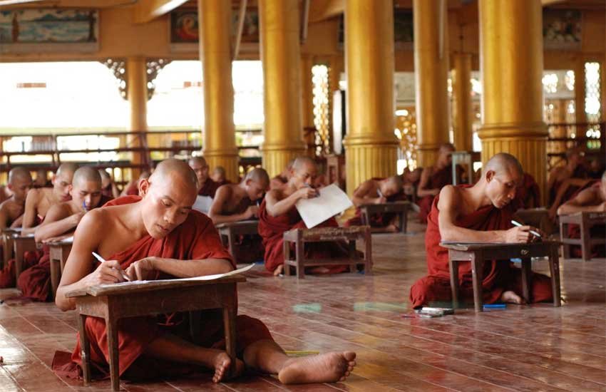 दुनिया में शांति के लिए जरूरी हैं बौद्ध धर्म की शिक्षाएं : सांपला दुनिया में शांति के लिए जरूरी हैं बौद्ध धर्म की शिक्षाएं : सांपला