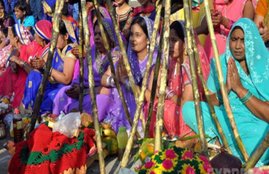 Chhath today, Ghats, Bihar, Uttar Pradesh, festival, Diwali, Chhath festival, Sun God, Chhath pooja, nahan khan, nahai khai, छठ, छठ पूजा, आस्‍था का पर्व, छठ की राजनीति, यूपी, बिहार, सूर्य पूजा, घाट