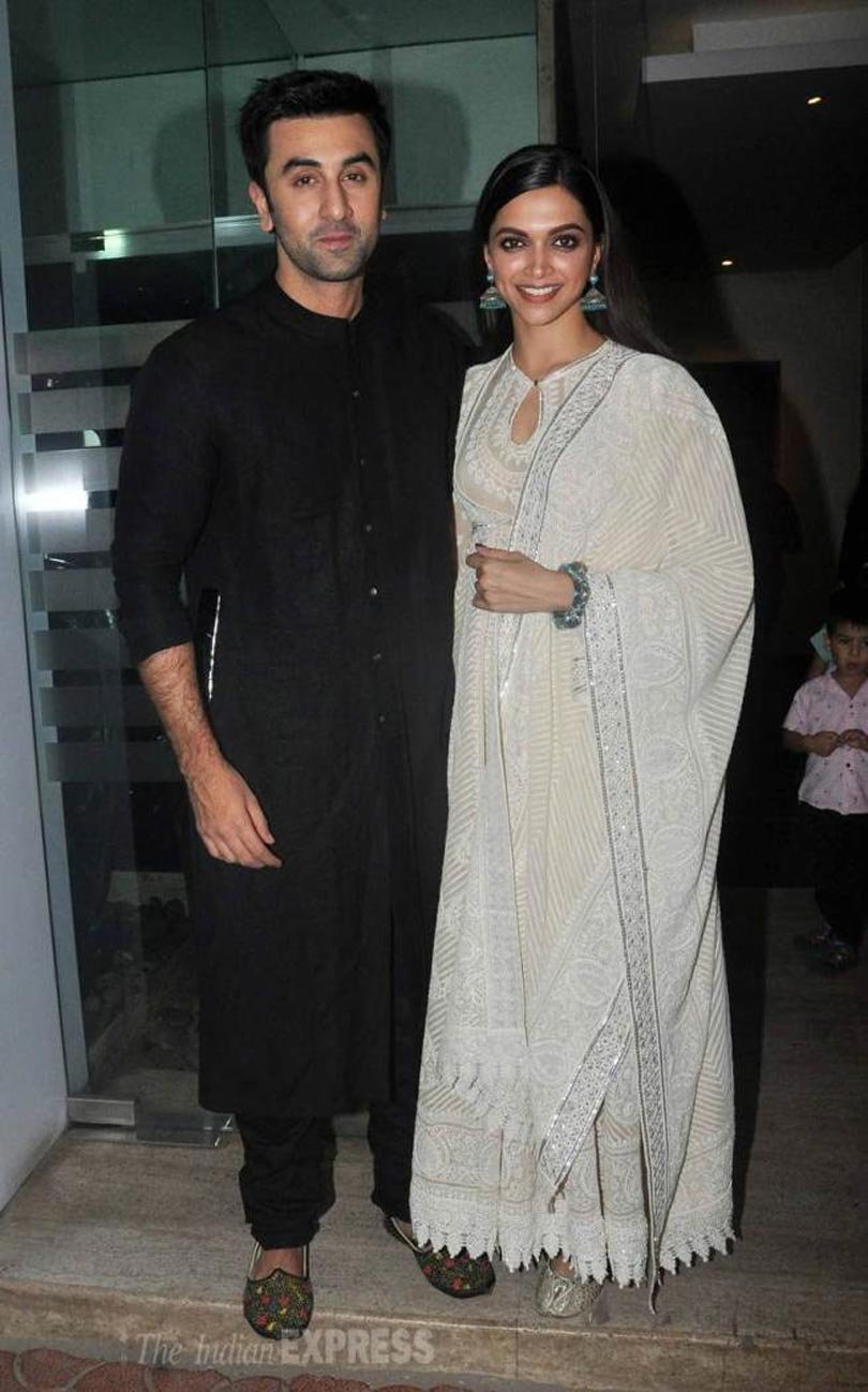 deepika padukone, ranbir kapoor, imtiaz ali, tamasha, deepika, ranbir, deepika ranbir, deepika padukone ranbir kapoor, deepika padukone pics, ranbir kapoor pics, deepika ranbir pics, deepika padukone tamasha, ranbir kapoor tamasha, entertainment pics, bollywood pictures, दीपिका पादुकोण, रणबीर कपूर, दिवाली पार्टी, इम्तियाज अली, तमाशा, बॉलीवुड, मनोरंजन