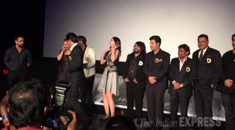 dilwale trailer, dilwale, dilwale shah rukh khan, shah rukh khan, intolerance, dilwale film, dilwale trailer release, dilwale movie, kajol, kajol dilwale, varun dhawan, varun dhawan dilwale, kriti sanon, kriti sanon dilwale, rohit shetty dilwale, dilwale latest news, dilwale news in hindi, rohit shetty, dilwale trailer review, bollywood, entertainment news, दिलवाले ट्रेलर, असहिष्णुता, दिलवाले, शाहरुख खान, काजोल, वरूण धवन, कृति सैनन, बॉलीवुड, मनोरंजन