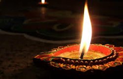 रोशन दिवाली उदास दिया