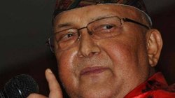 हाथ से निकल रहा नेपाल: नए प्रधानमंत्री ओली ने भारत को सुनाई खरी-खोटी, चीन की जमकर तारीफ की