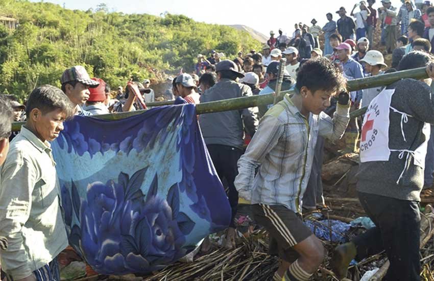 म्यामार में जमीन धसने से 100 लोगों की मौत म्यामार में जमीन धसने से 100 लोगों की मौत