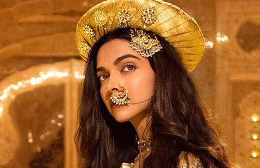 विवादों में ”बाजीराव मस्तानी”, डांसर नहीं राजा की बेटी थी मस्तानी