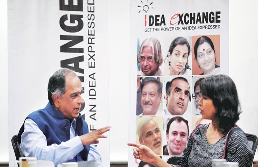 Aamir Khan, kissing scenes, Aamir Khan kissing scenes, The Idea Exchange, amir khan indian express, intolrance, Pahlaj Nihalani, Central Board, सेंसर बोर्ड, आमिर खान, आमिर किसिंग सीन, पहलाज निहलानी, आइडिया एक्‍सचेंज