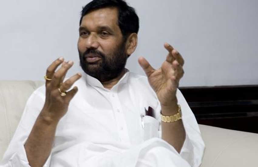 बेमेल गठबंधन की महागठबंधन सरकार पूरा नहीं कर पाएगी अपना कार्यकाल बेमेल गठबंधन की महागठबंधन सरकार पूरा नहीं कर पाएगी अपना कार्यकाल