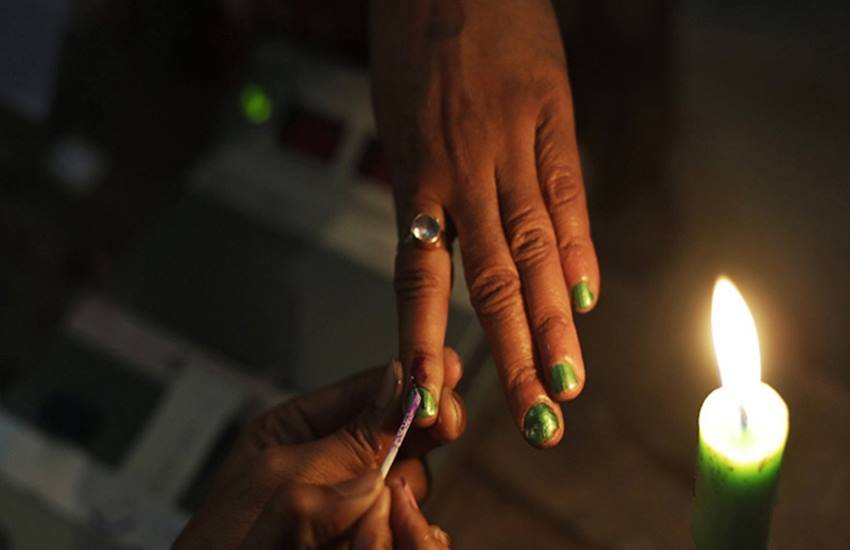 No water No vote, narendra modi, pm modi, Villagers say no vote, gujarat bjp, gujarat municipal election, poll boycott, panchayats elections, modi sarkar, Morbi Municipality, सौराष्‍ट्र, मोदी सरकार, नरेंद्र मोदी, नो वाटर नोट वोट, पोल बॉयकॉट, वोट बहिष्‍कार, पंचायत चुनाव, मोदी का गुजरात, गुजरात बीजेपी