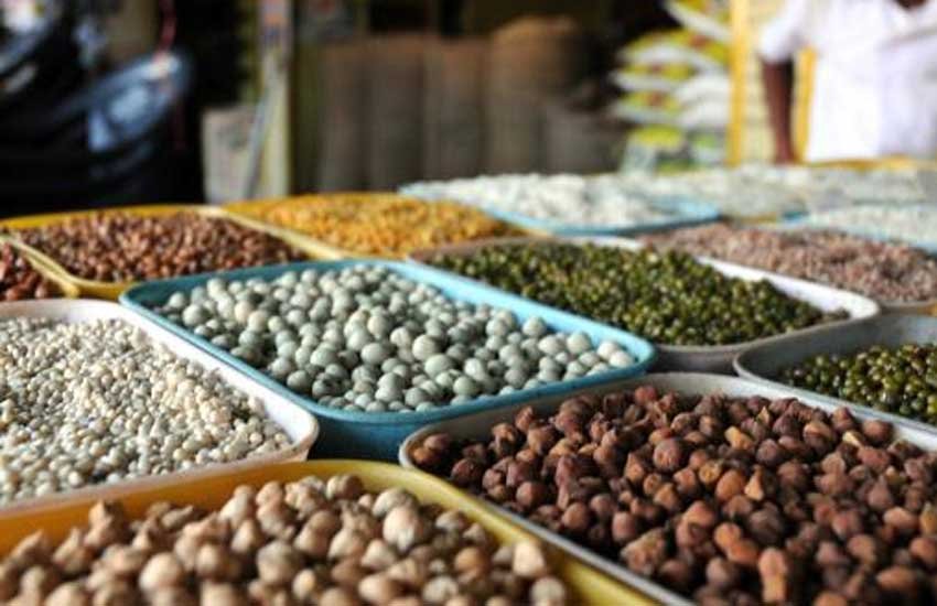 कीमतों पर अंकुश लगाने के लिए दालों का ज्यादा आयात करेगी सरकार