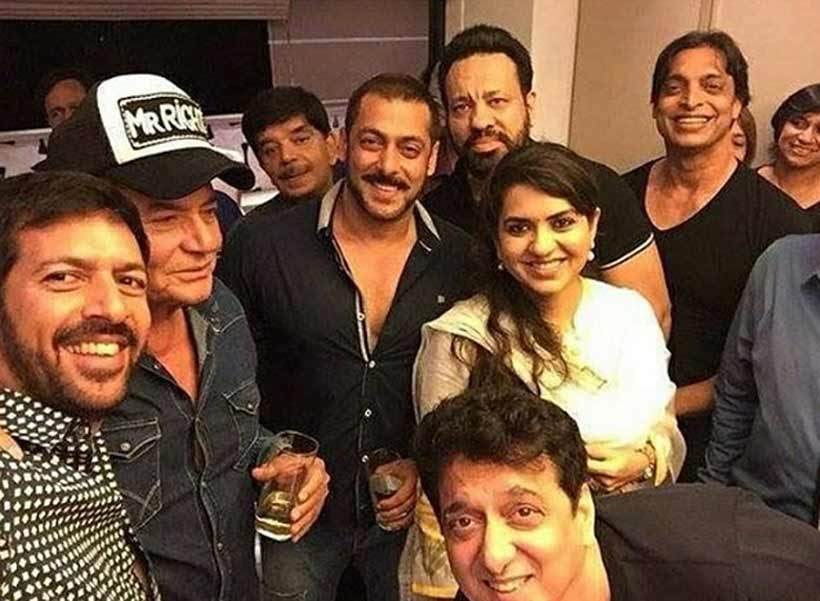sALMAN KHAN, salim khan, salman father birthday, Sangeeta Bijlani and Sajid Nadiadwala's wife, Warda, helen, sohel khan, arwaz khan, arpita khan