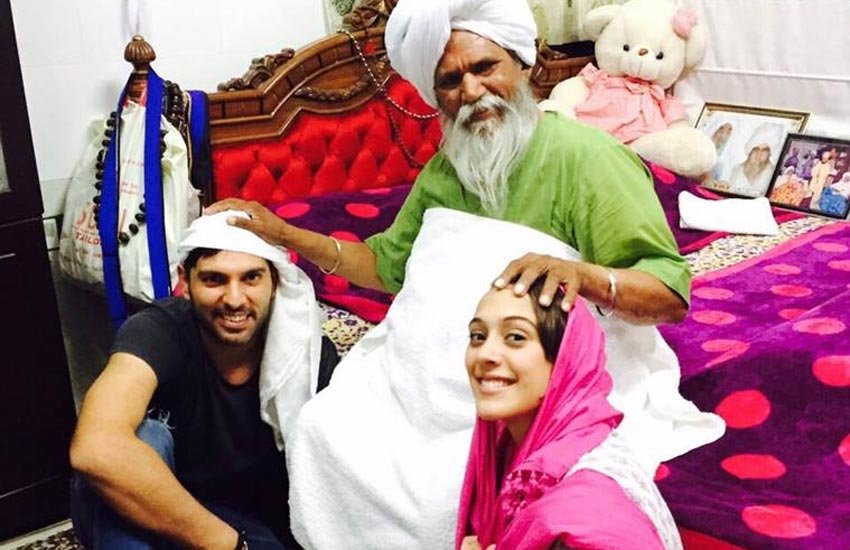 Yuvraj Singh, Yuvraj Singh Hazel Keech, Hazel Keech Yuvraj Singh, Yuvraj Singh India, Yuvraj Singh girlfriend, Yuvraj Singh affair, Cricket News, Cricket, युवराज सिंह, हेजल कीच, यवराज सिंह सगाई, हेजल हेजल, खेल, क्रिकेट, बॉलीवुड, मनोरंजन