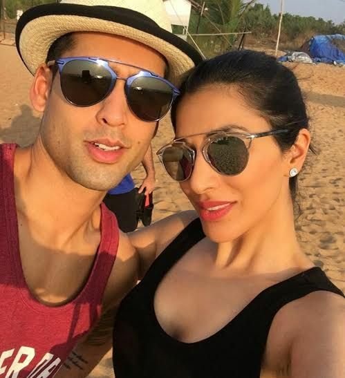 Sidharth Mallya, Sophie Choudry, सिद्धार्थ माल्‍या, विजय माल्‍या, सोफी चौधरी, माल्‍या एक्‍ट्रेस, फोटो गैलरी, विजय माल्‍या फोटोज, christmus party, Sid Mallya and Sophie Choudry