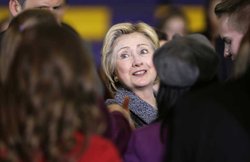 अमेरिकी चुनाव: हिलेरी क्लिंटन बोलीं- ‘नफरत और डर’ फैला रहे हैं ट्रम्प