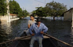 लातीनी अमेरिका में बाढ़ से पांच की मौत, डेढ़ लाख लोग बेघर