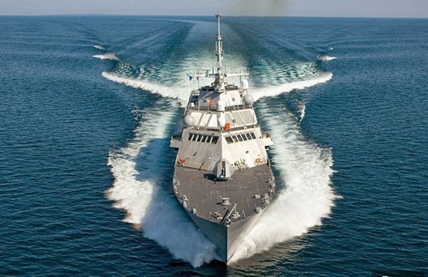 US warship breaks down, $360 million Navy ship, USS Milwaukee breaks down, अमेरिकी नौसेना, यूएसएस मिलौकी, यूएस नेवी, जंगी जहाज, युद्धपोत, US Navy, new warship, USS Milwaukee, littoral combat ship, LCS warship, combat ship, hindi news, news in hindi, latest hindi news, latest news, uss milwaukee commissioning, uss milwaukee wake, Navy gets delivery