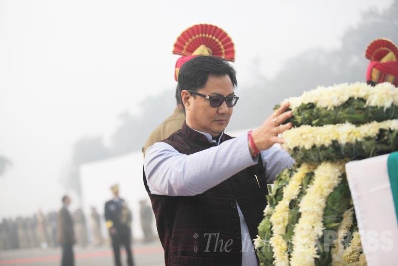 bsf plane crash, बीएसएफ प्‍लेन क्रैश, बीएसएफ विमान हादसा, बीएसएफ विमान, dwarka bsf plane crash, bsf plane crash tribute, bsf plane crash rajnath singh, safdarjung airport, delhi news, india news, latest news