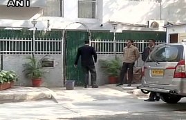 CBI raids Arvind Kejriwal, Arvind Kejriwal office, cbi raid, kejriwal news, aap, Kejriwal’s secretary, secretary Ashish Joshi, Rajendra Kumar, Ashok, सीबीआई रेड, अरविंद केजरीवाल, आप, प्रिंसिपल, सेक्रेटरी, आशीष जोशी, केजरीवाल दफ्तर, ऑफिस पर छापा