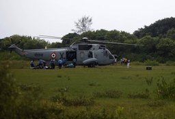 इंडियन आर्मी, भारतीय सेना हेलिकॉप्‍टर्स, भारतीय सेना, मनोहर पर्रिकर, खस्‍ताहाल हेलिकॉप्‍टर, Army aviation pilots, Defence Minister Manohar Parrikar, Comptroller and Auditor General, CAG, Defence Ministry, old Army Aviation helicopters