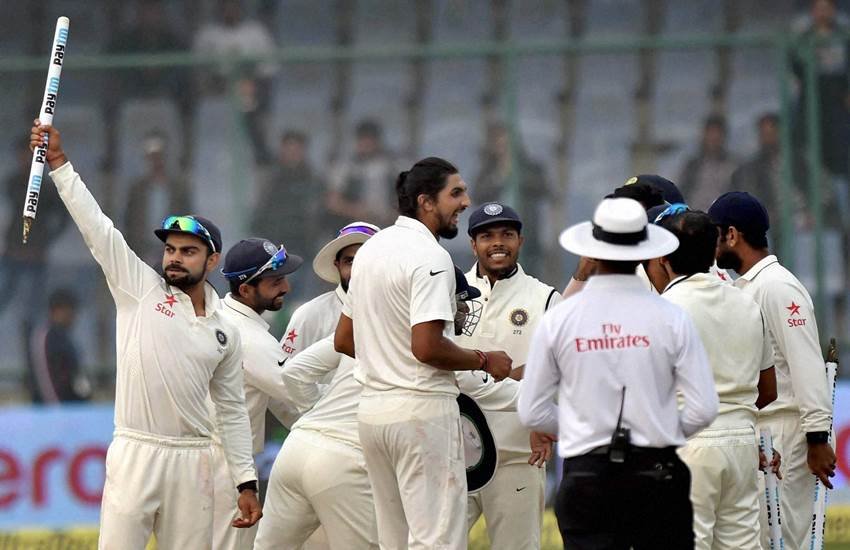 india vs south africa, live cricket score, ravindra Jadeja, hashim Amla, cricket photos, 4th test pics, हाशिम अमला, रविंद्र जडेजा, चौथा टेस्‍ट, भारत दक्षिण अफ्रीका, क्रिकेट फोटोज