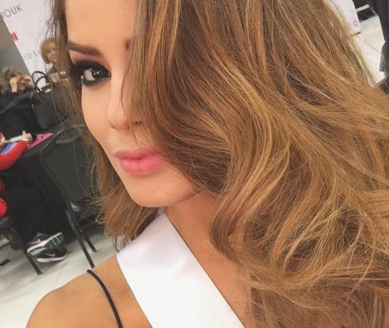 Miss Columbia, Adriadna Gutierrez, Porn Offer, 1 million dollar, las vegas, america, miss universe 2015, photo gallery, मिस यूनिवर्स 2015, मिस कोलंबिया फोटोज, मिस कोलंबिया पोर्न,