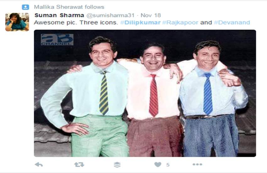 Dilip Kumar@93: पेशावर में लगे होर्डिंग्‍स, टि्वटर पर ‘क्‍लासिक पिक्‍चर्स’ के साथ विश कर रहे फैंस, देखें PHOTOS