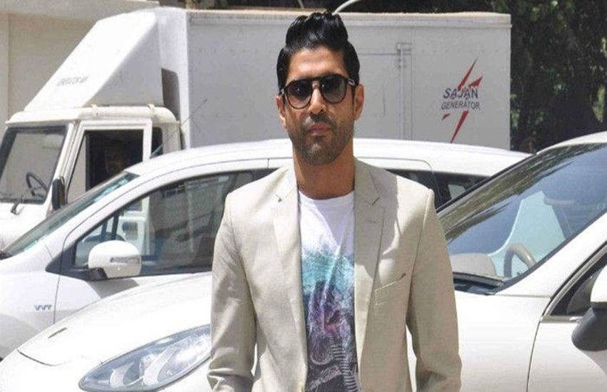 सुप्रीम कोर्ट के जवाब में बोले फरहान, कहा- जब मैं राष्ट्रगान सुनूंगा तो खड़ा हो जाऊंगा