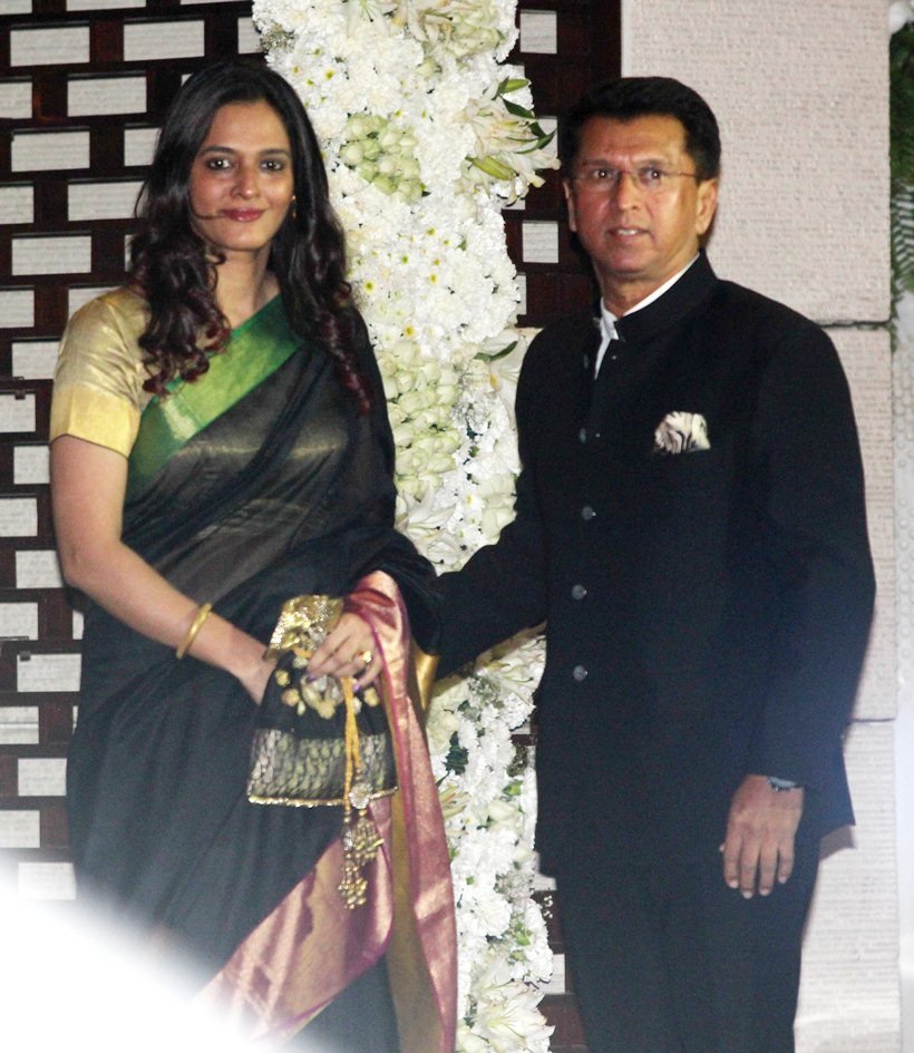 बॉलीवुड गैलरी, बॉलीवुड न्‍यूज, एंटरटेनमेंट गैलरी, अंबानी पार्टी, मुकेश और नीता अंबानी, भज्‍जी और रोहित की शादी, महेंद्र सिंह धोनी, युवराज सिंह, ऐश्‍वर्या राय, अभिषेक बच्‍चन, भज्‍जी और गीता, रोहित शर्मा, रोहित और रीतिका, Shah Rukh Khan, Aishwarya Rai Bachchan, Abhishek Bachchan, Sridevi, Geeta Basra, Harbhajan Singh, Rohit Sharma, Ritika Sajdeh, Alia Bhatt, Vidya Balan, Aditya Roy Kapur, Dino Morea, Athiya Shetty, Suniel Shetty, Akshay Kumar, Twinkle Khanna, Suniel Shetty, John Abraham, Sushmita Sen, Sonakshi Sinha, Sophie Choudry, Armaan Jain, Ameesha patel, Tina Ambani, Mukesh Ambani, bollywood, entertainment