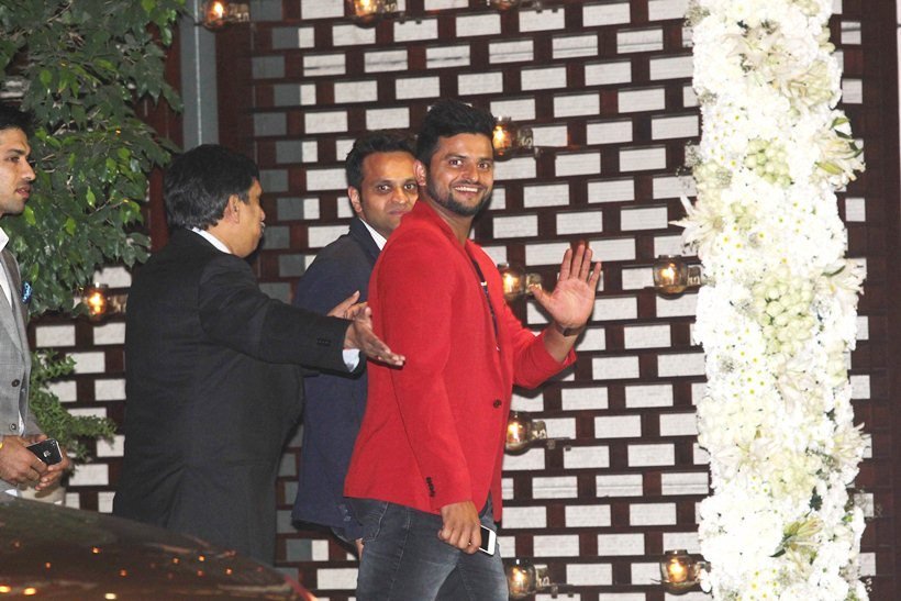 बॉलीवुड गैलरी, बॉलीवुड न्‍यूज, एंटरटेनमेंट गैलरी, अंबानी पार्टी, मुकेश और नीता अंबानी, भज्‍जी और रोहित की शादी, महेंद्र सिंह धोनी, युवराज सिंह, ऐश्‍वर्या राय, अभिषेक बच्‍चन, भज्‍जी और गीता, रोहित शर्मा, रोहित और रीतिका, Shah Rukh Khan, Aishwarya Rai Bachchan, Abhishek Bachchan, Sridevi, Geeta Basra, Harbhajan Singh, Rohit Sharma, Ritika Sajdeh, Alia Bhatt, Vidya Balan, Aditya Roy Kapur, Dino Morea, Athiya Shetty, Suniel Shetty, Akshay Kumar, Twinkle Khanna, Suniel Shetty, John Abraham, Sushmita Sen, Sonakshi Sinha, Sophie Choudry, Armaan Jain, Ameesha patel, Tina Ambani, Mukesh Ambani, bollywood, entertainment