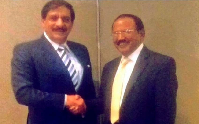NSA talks, discuss Kashmir, Pakistan, pakistani media, India, Nasser Khan Janjua, Ajit Doval, Narendra Modi, BJP bihar, bihar election, पाकिस्‍तान, एनएसए, राष्‍ट्रीय सुरक्षा सलाहकार, भारत, कश्‍मीर