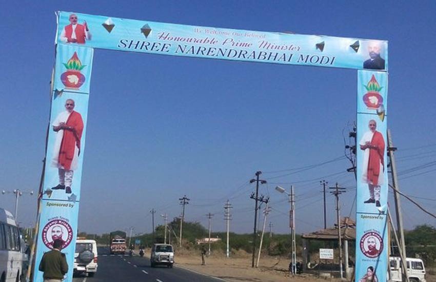 DGConference, PM Narendra Modi, Rann Of Kutch, RAJNATH SINGH, डीजी कॉन्‍फ्रेंस, कच्‍छ, मोदी कच्‍छ, डीजीपी कॉन्‍फ्रेंस , मोदी ऊंट की सवारी,
