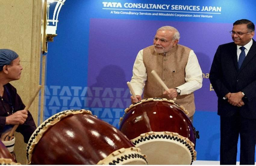 pm modi, narendra modi, narendra modi news, modi nawaz, modi pakistan visit, surprise pakistan, modi surprise, नरेंद्र मोदी, सरप्राइज विजिट, पाकिस्‍तान दौरान, मोदी नवाज, पीएम मोदी, मोदी पाकिस्‍तान, भारत पाकिस्‍तान