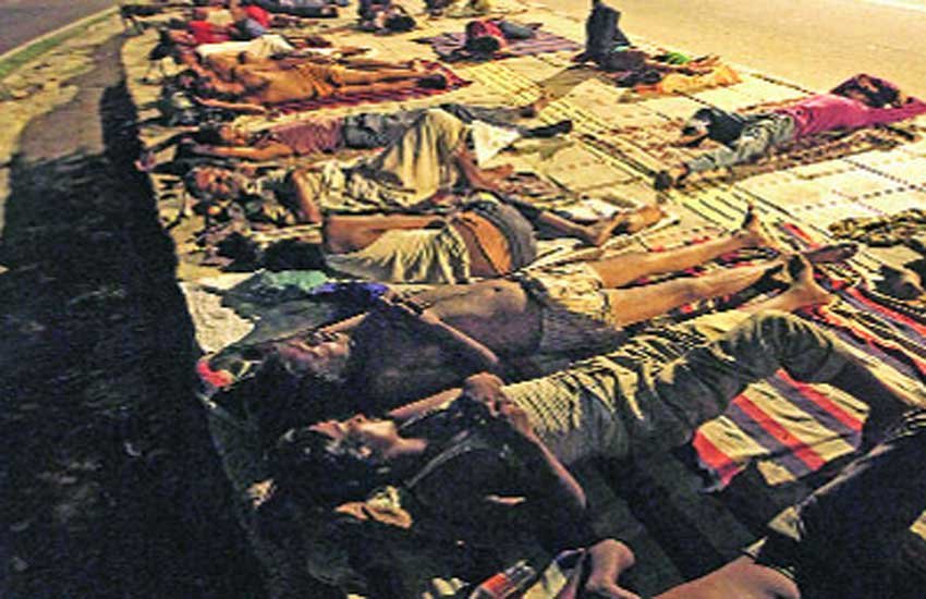 ठिठुरती ठंड के चलते खुले में सोने वाले बेघरों की मौत को रोकने के लिए आप का ”ऐप”