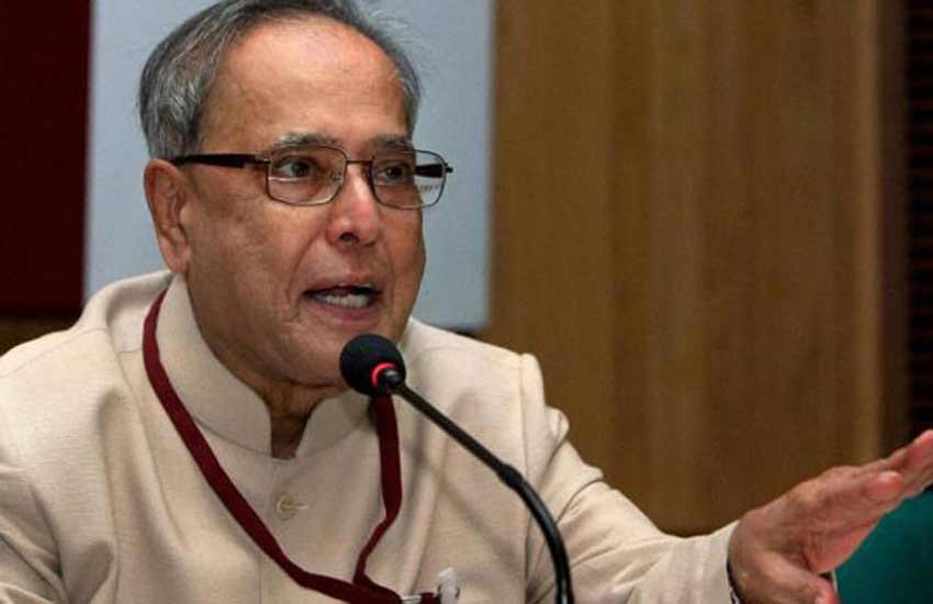 प्रदूषण फैलाने वाली चीजें गंगा में नहीं फेंके : राष्ट्रपति