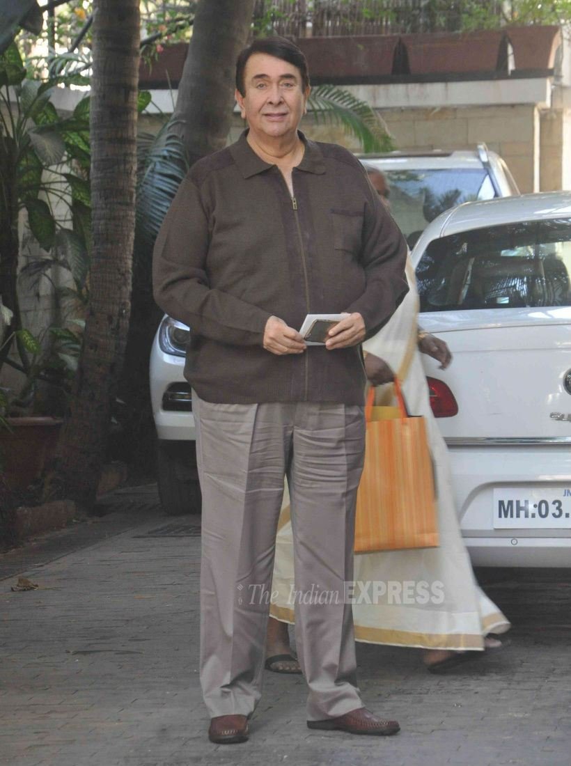 kapoor christmas photos, kapoor chrishtmas photo gallery, Ranbir Kapoor, रणबीर कपूर कैटरीना कैफ, रणबीर गर्लफ्रेंड कैटरीना, फोटोगैलरी, बॉलीवुड न्‍यूज Katrina Kaif, Saif Ali Khan, Kareena Kapoor, Karisma Kapoor, Rishi Kapoor, Randhir Kapoor, Armaan Jain, Shashi Kapoor, bollywood, entertainment