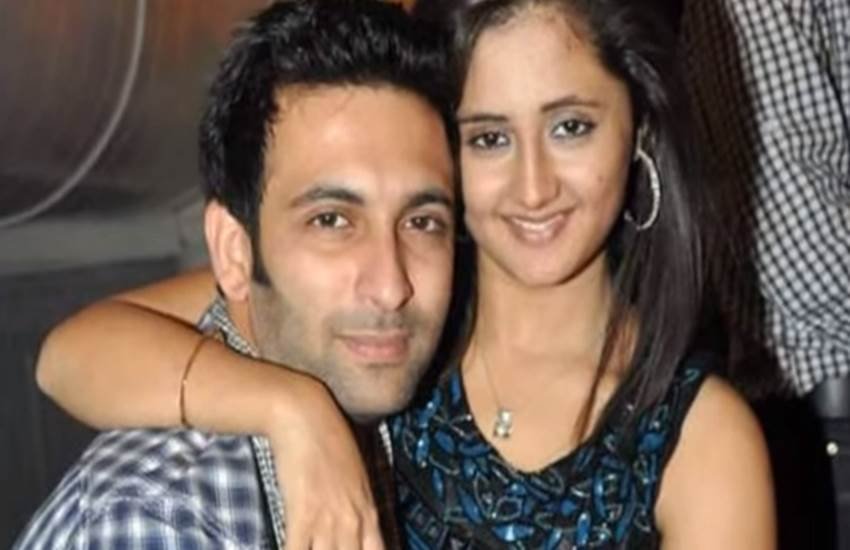 rashmi desai and nandish sandhu, rashmi desai news, TV couple, Nandish Sadhu, Rashami Desai, divorce, रश्मि देसाई, नंदीश संधू, रश्मि देसाई तलाक, उतरन फेम, टीवी सीरियल, latest hindi news, hindi news, news in hindi