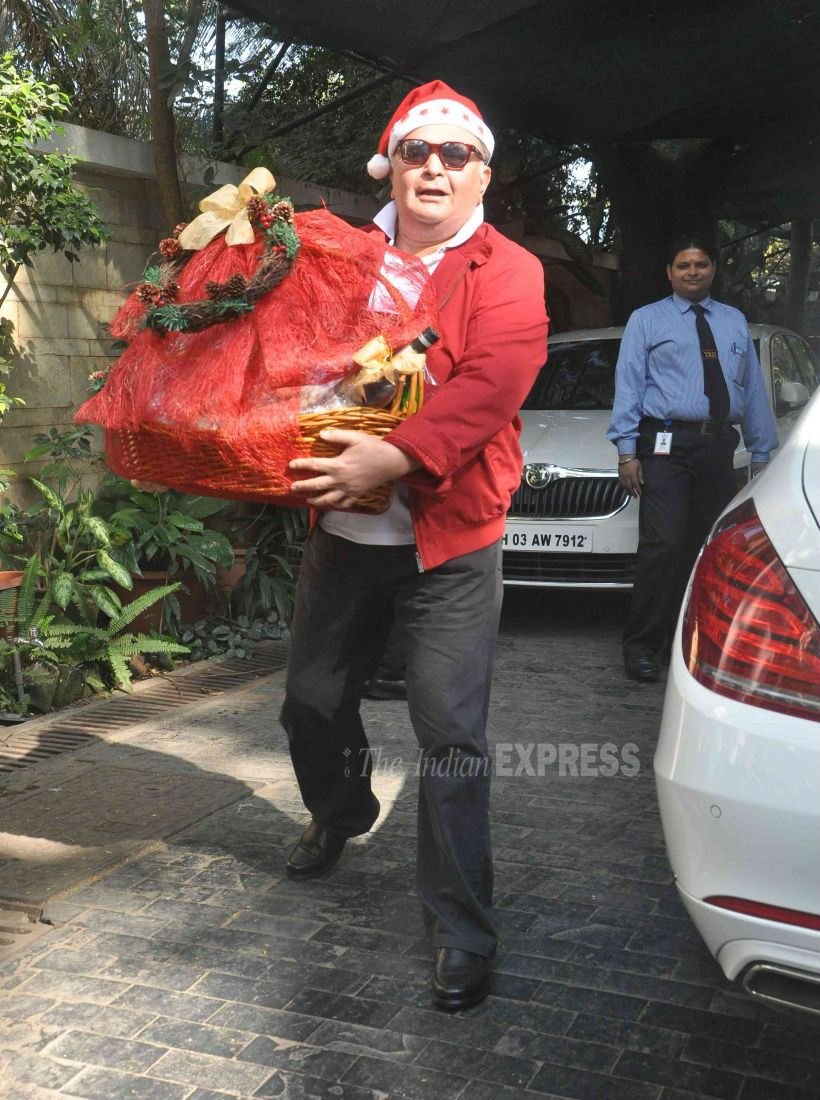 kapoor christmas photos, kapoor chrishtmas photo gallery, Ranbir Kapoor, रणबीर कपूर कैटरीना कैफ, रणबीर गर्लफ्रेंड कैटरीना, फोटोगैलरी, बॉलीवुड न्‍यूज Katrina Kaif, Saif Ali Khan, Kareena Kapoor, Karisma Kapoor, Rishi Kapoor, Randhir Kapoor, Armaan Jain, Shashi Kapoor, bollywood, entertainment