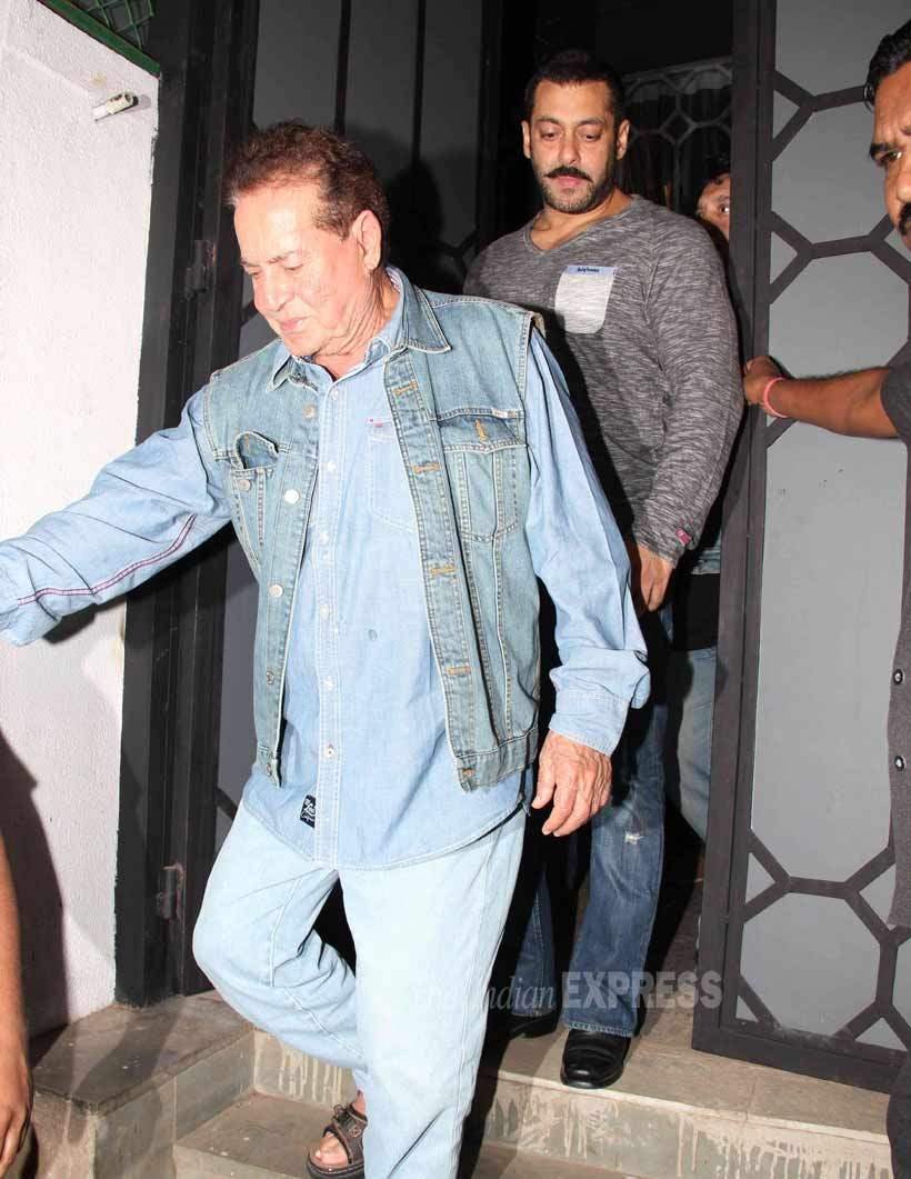 salman khan, Salman Khan autorickshaw, SALMAN KHAN BIRTHDAY WEEK, Nikhil Dwivedi, sohail khan birthday, salim khan, salman family, arpita, salman pics, सलमान खान, निखिल दि्वेदी, सलमान फैमिली, ऑटो रिक्‍शा, ऑटो में सलमान, सोहेल खान बर्थडे
