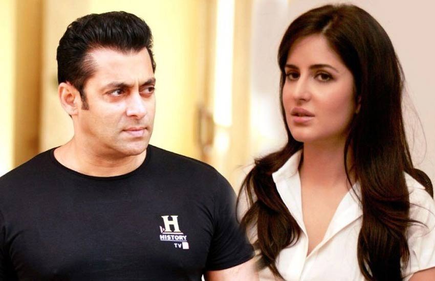 फोन पर कैटरीना ने लगाई सलमान को फटकार, तो जवाब आया OK, Sorry, लेकिन क्यों? फोन पर कैटरीना ने लगाई सलमान को फटकार, तो जवाब आया OK, Sorry, लेकिन क्यों?