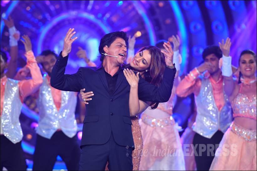 salman khan, shah rukh khan, bigg boss, bigg boss 9, salman, shah rukh, srk, kajol, salman shah rukh khan, salman khan shah rukh khan, salman khan shah rukh khan pic, salman srk pics, salman khan bigg boss pics, shah rukh khan bigg boss pics, shah rukh khan photos bigg boss, entertainment, bollywood, bigg boss pictures, shah rukh khan in bigg boss house