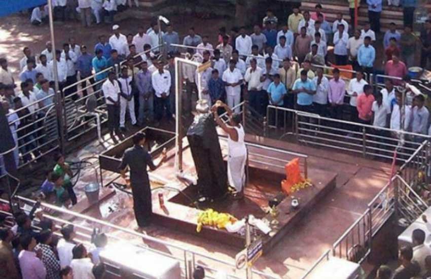 Shani Shingnapur, Shani Shingnapur Temple, Shani Shingnapur Row, Maharashtra, Bombay High Court, Ahmednagar
