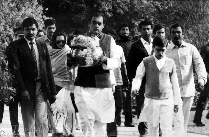 Sonia gandhi birthday, Indra gandhi, Rajiv Gandhi, congress president sonia gandhi, sonia gandhi birthday gallary