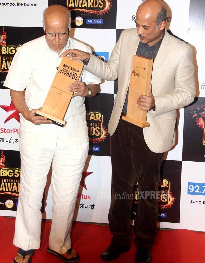 Big Star awards, Bollywood biggies, Salman Khan, Amitabh Bachchan, Sonam Kapoor, Deepika Padukone, Raveer Singh, Anil Kapoor, newbies Athiya Shetty, Sooraj Pancholi, photo gallery, बिग स्‍टार्स अवॉर्ड, अमिताभ बच्‍चन, साइना नेहवाल, सलमान खान, दीपिका पादुकोण, अनिल कपूर