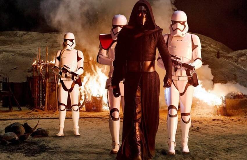 star wars the force awakens, star wars, star wars billion, star wars pics, Billion dollar baby, box office, Hollywood film, box office collection, स्‍टार वार्स, एक अरब डॉलर, हॉलीवुड फिल्‍म, hollywood news in hindi, latest hindi news, hindi news, star wars pics