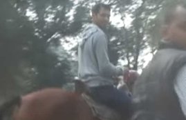 Health Minister bihar, RJD supremo Lalu Prasad’s elder son, Tej Pratap Yadav, horse-riding, Tej Pratap Yadav, Horse-riding, तेज प्रताप, तेज प्रताप घुड़सवारी, लालू के बेटे, तेज प्रताप घोड़ा, तेज प्रताप प्रदूषण, curb pollution traffic jams,