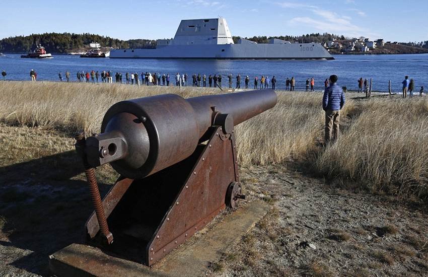 USS Zumwalt, destroyer cruise, US Navy, US warship, all electric warship, warship, अमेरिकी जंगी जहाज, वॉरशिप, युद्धपोत, मिसाइल डेस्ट्रॉयर, यूएसएस जुमवॉल्ट, अमेरिकी नौसेना