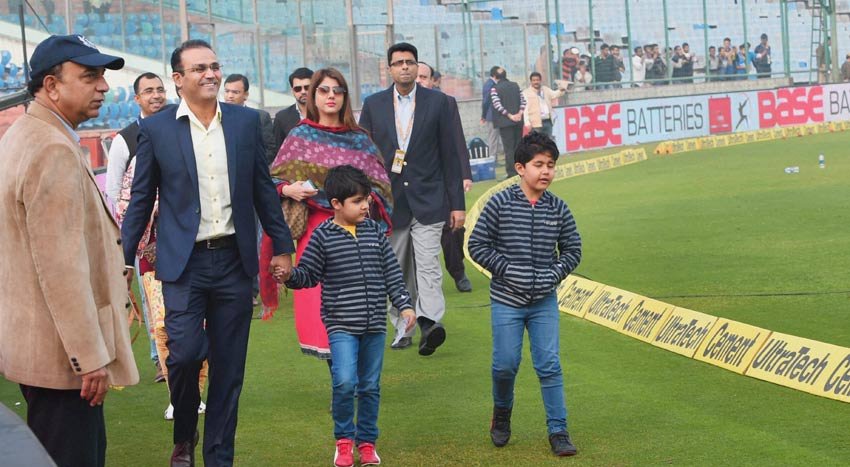virender Sehwag, Triple century, first Test hundred, Test cricket, virender Sehwag, Triple century, first Test hundred, Test cricket, sports news, BCCI, cricketer virendra sahwag, former cricketer sahwag latest news on virendra sahwag, Sahwag felicitation function, sahwag gallery, sports gallery, kotla maidan